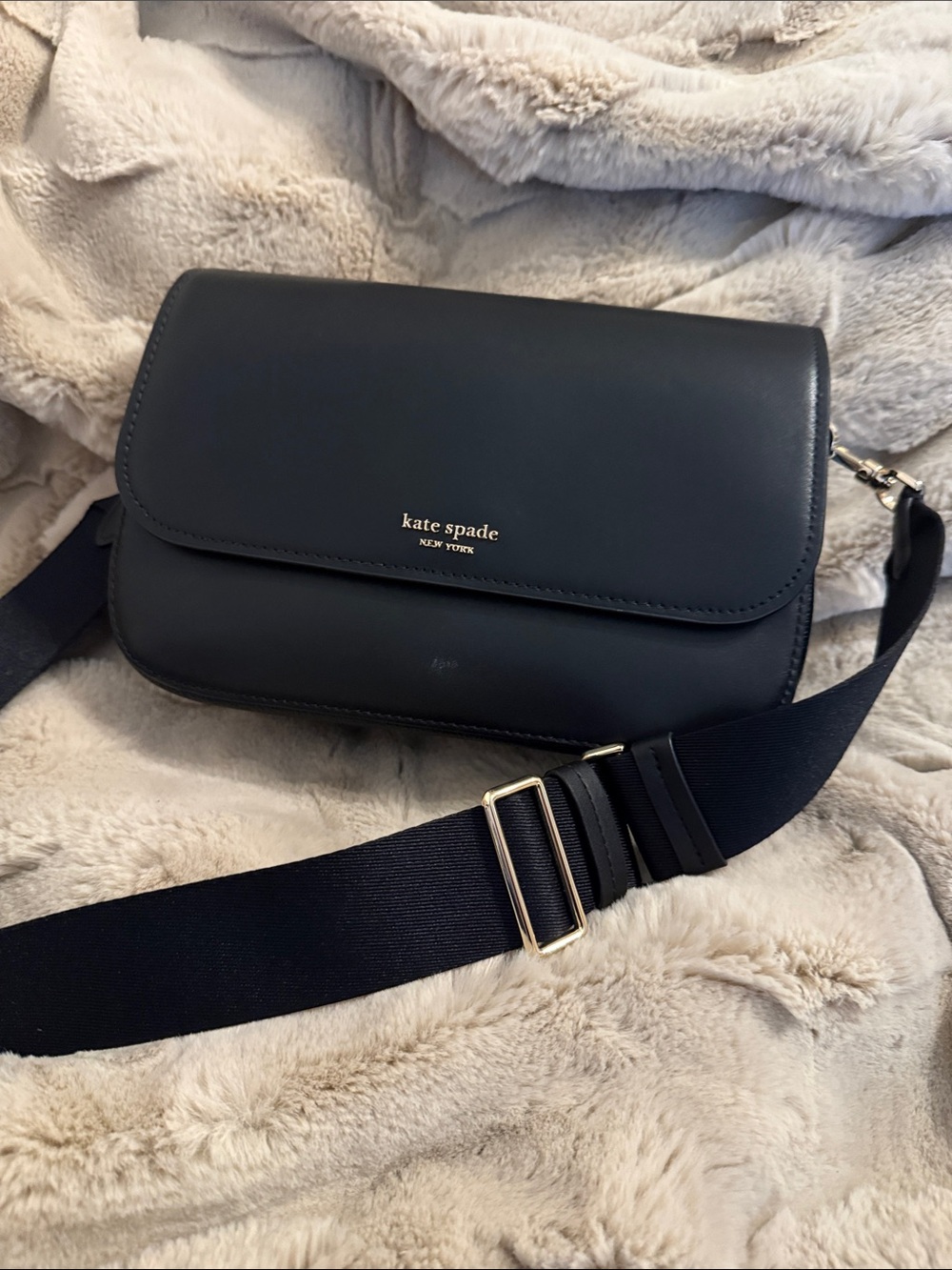kate spade black leather crossbody with gold logo hardware - Picture 6 of 10
